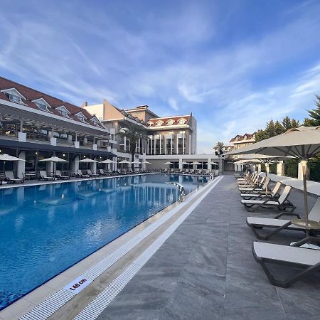 Side Story Resort & Spa Buitenkant foto
